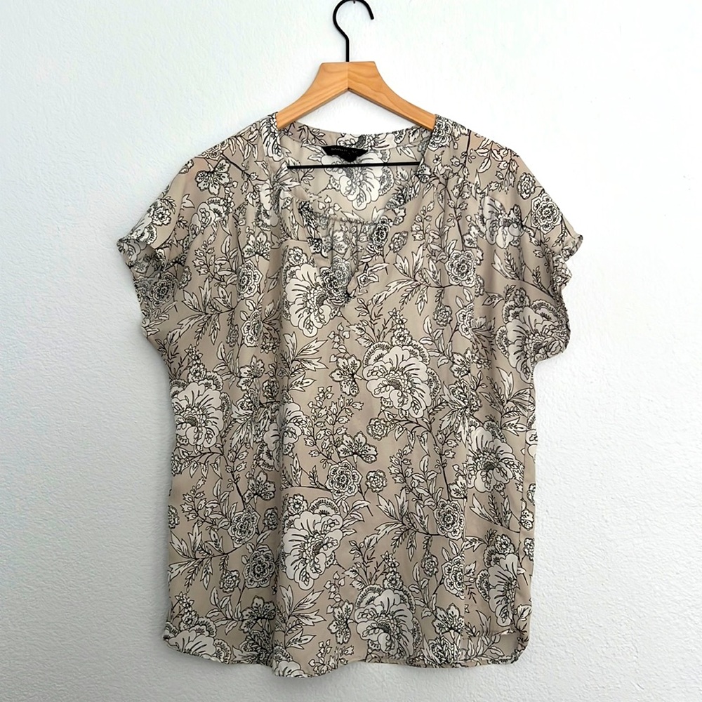 EUC, Banana Republic, Dolman Top, Size Large, 100% Polyester